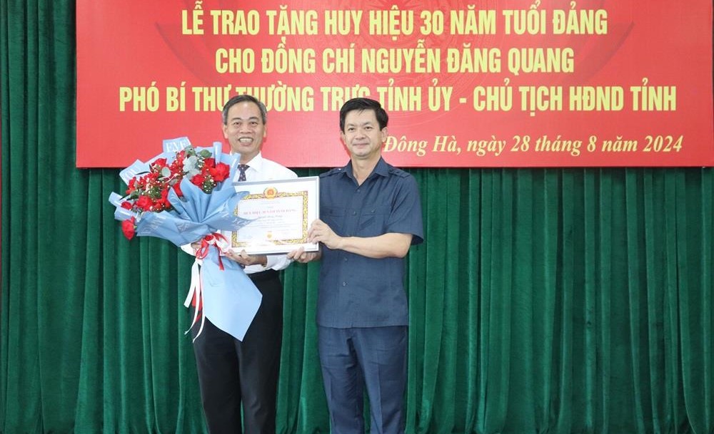 30namtuoidang